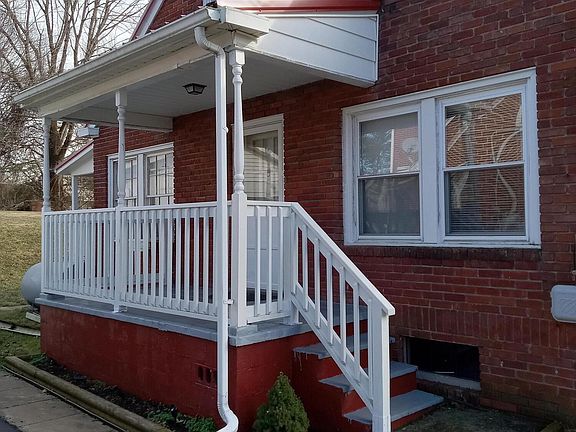 4th image of 233 Staley St