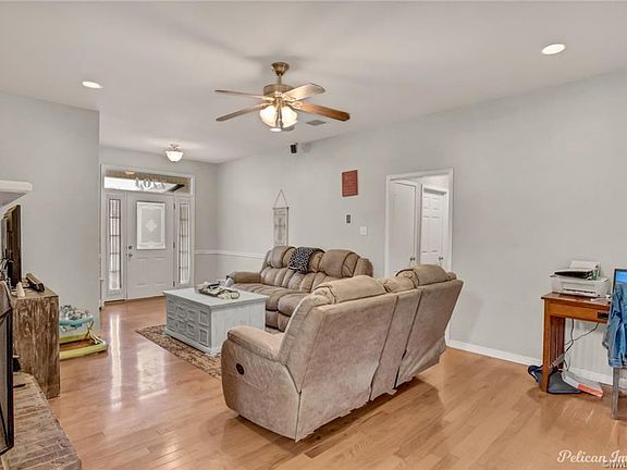 4th image of 7704 Creekwood Ln