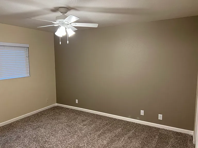 Ceres Plaza Apartments — Photo 21