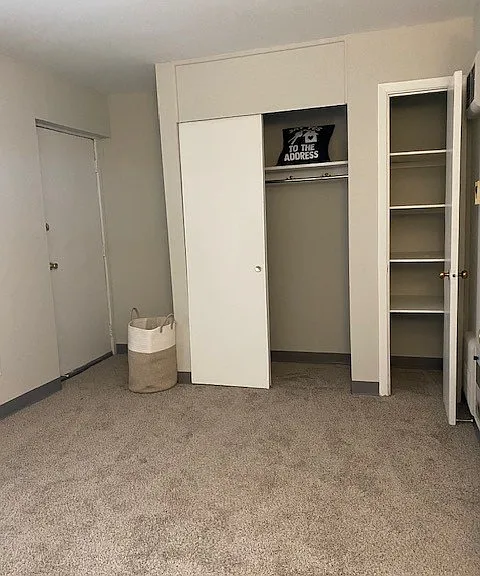 C4 bedroom closets C4 bedroom closets