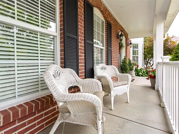 3rd image of 3007 Collington Ct