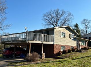 912 Brentwood Dr, Etowah, TN 37331