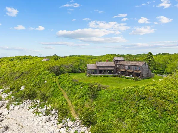 1635 Isabella Beach Road, Fishers Island, NY 06390