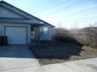 1204 SE 2nd St, Prineville, OR 97754