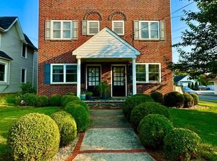 913 Monument Ave, Fredericksburg, VA 22401