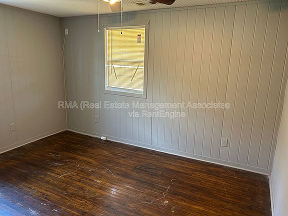2nd image of 740 E Chappell St
