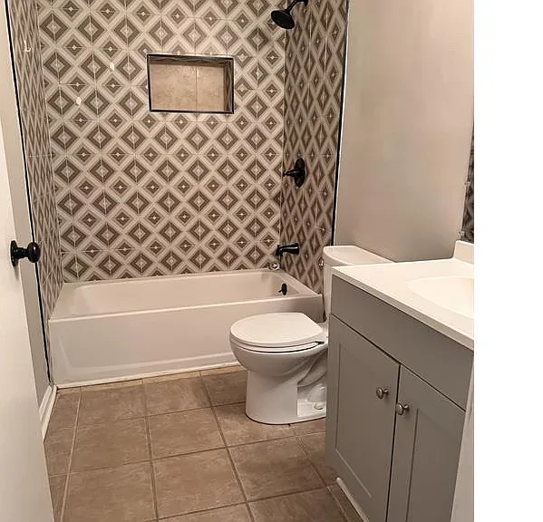 2888 Parrott Ave NW — Photo 3
