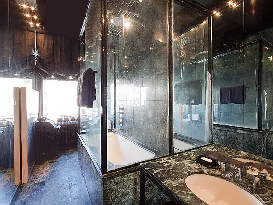 Sold by Sotheby's International Realty | media 17