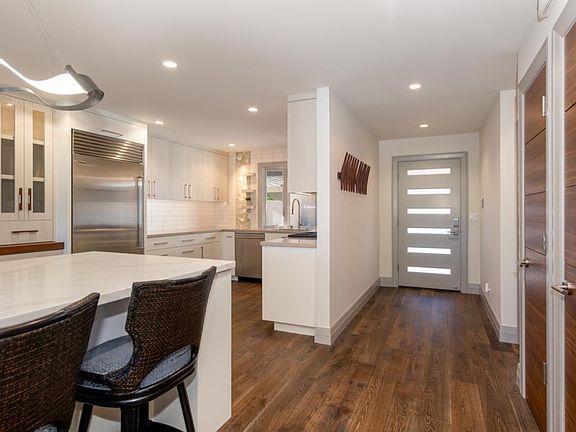 5th image of 14672 Fieldstone Dr