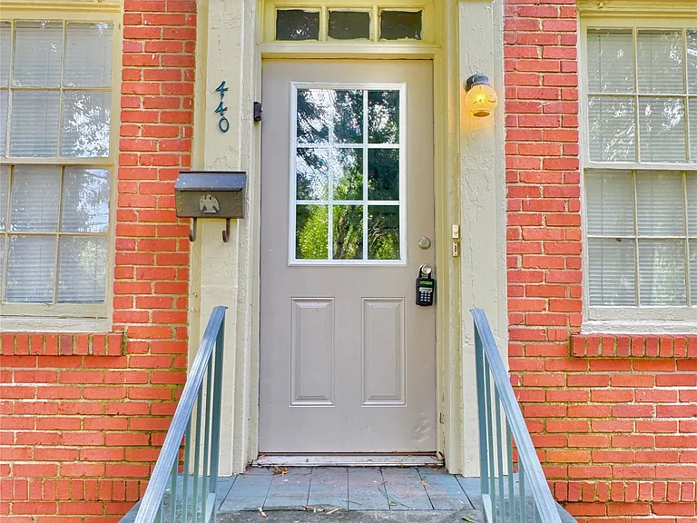 440 E Fairview Ave — Photo 3