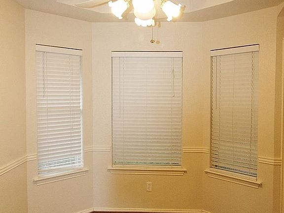 4th image of 312 Etta Ave
