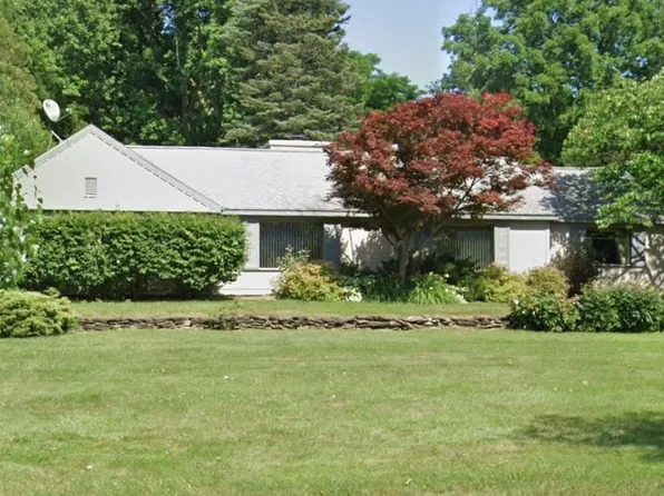 5732 Pierson Rd, Fayetteville, NY 13066