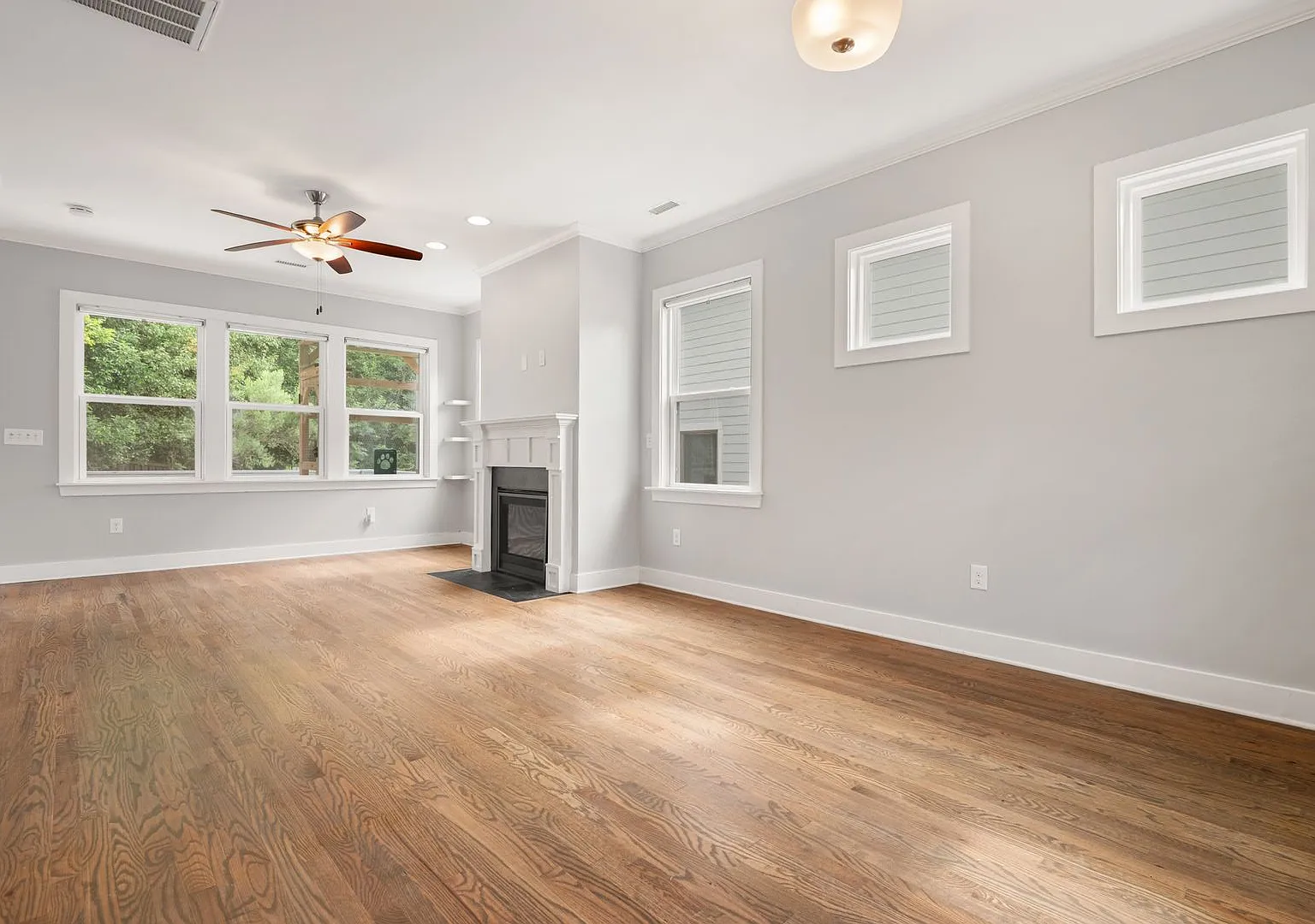 Single Family Downtown Durham Home: Available Now — Photo 4
