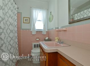 147 Lewis Rd, Northport, NY 11768