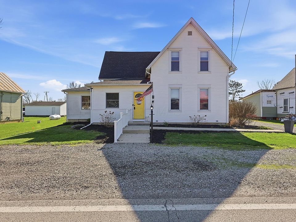 1st image of 21867 Raymond Rd