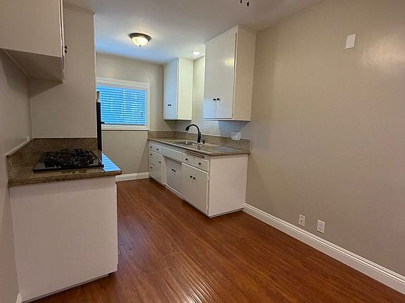 4th image of 110 N Lima St APT D