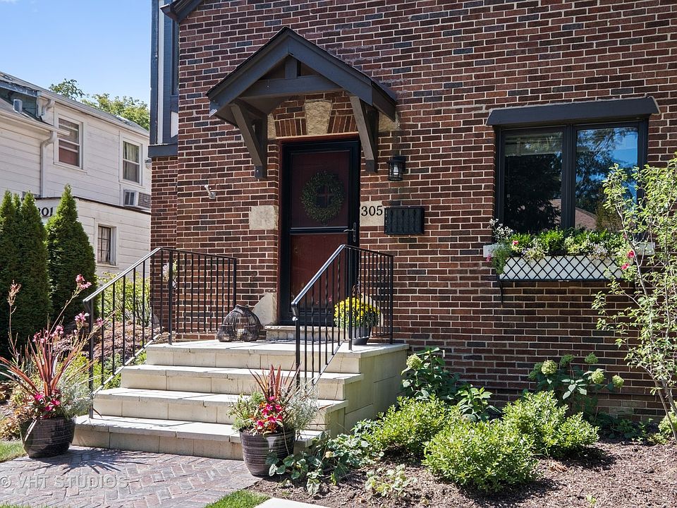 2nd image of 305 16th St
