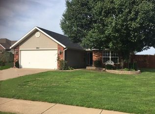 421 Emerald St, Lowell, AR 72745