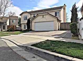 1176 Highlands Park Dr, Ceres, CA 95307