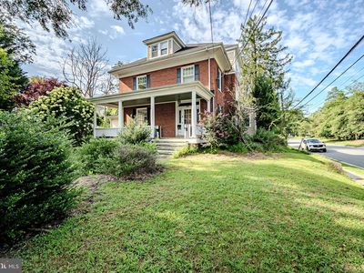 233 W Main St, Newark, DE, 19711