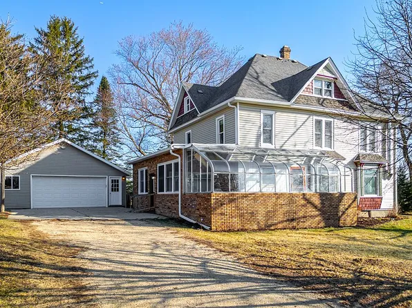 8710 N Pecatonica Rd, Pecatonica, IL 61063