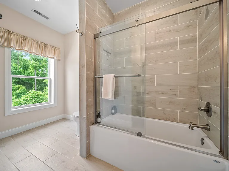 327 E Holly Ridge Rd — Photo 6