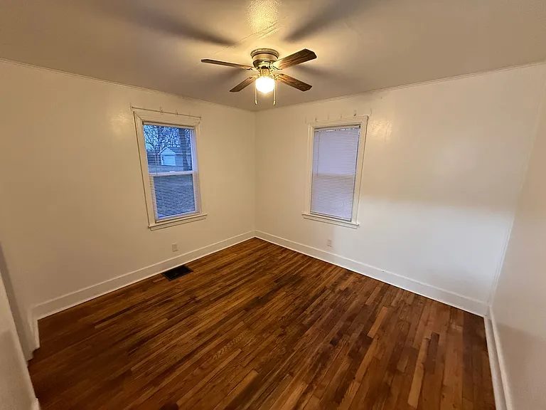 3315 Valley Dr — Photo 9