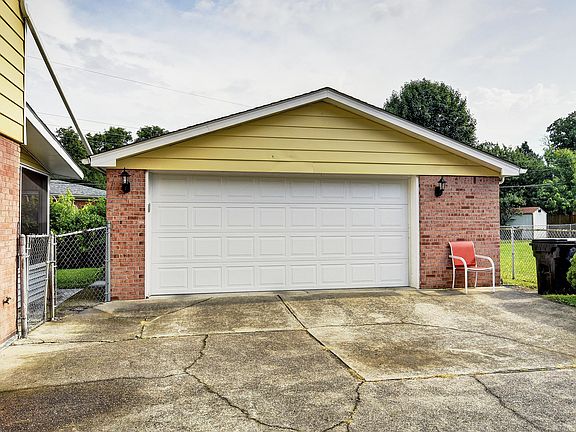 5th image of 4207 Lynnbrook Dr