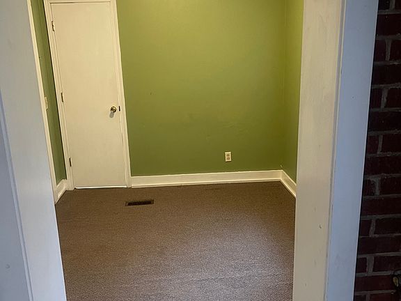 5th image of 2726 Wheat St