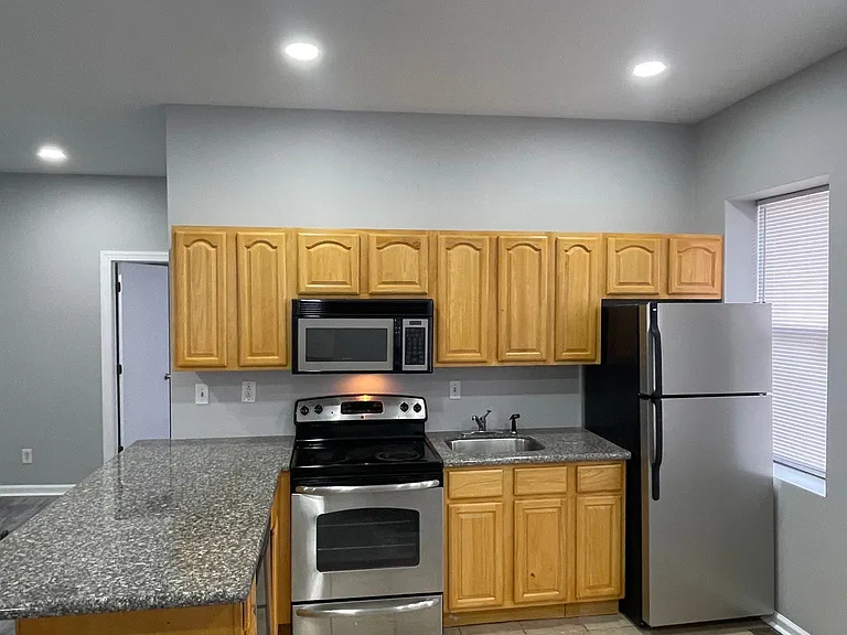 1311 Medary Ave #II — Photo 9