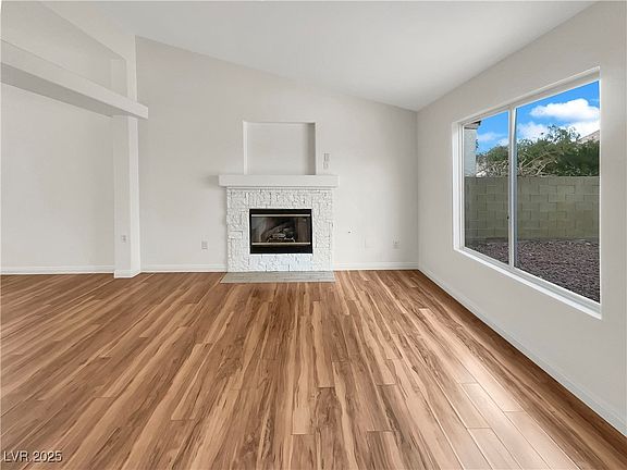 3rd image of 9570 Lavarun Ct