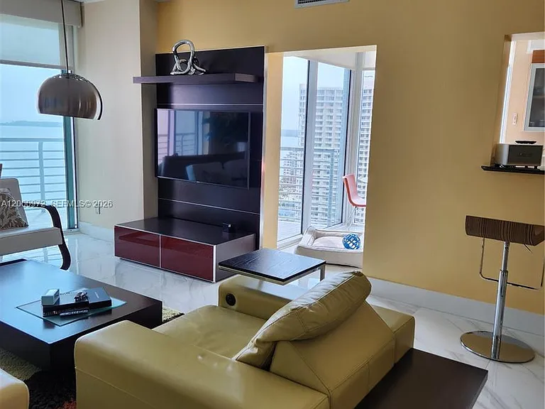 325 Biscayne Blvd #2523 — Photo 10