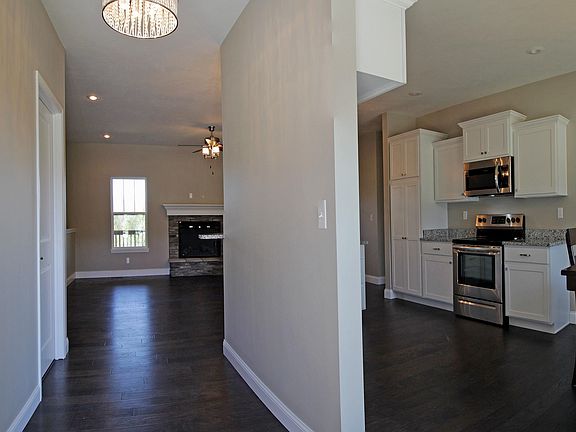 2nd image of 114 Ridgetop Ln