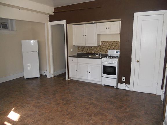 2nd image of 520 Virginia St APT 40