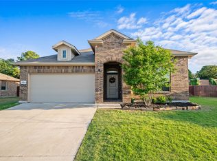 1064 Mooring Dr, Azle, TX 76020