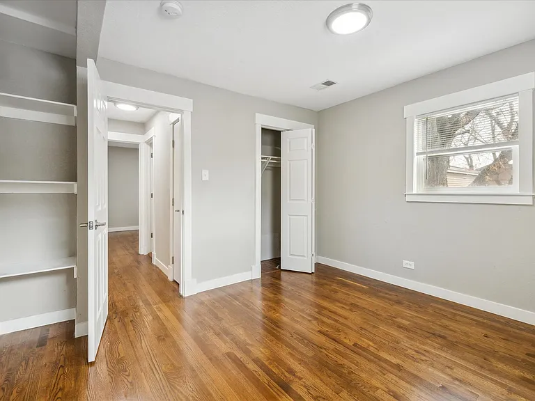2060 S Irving St — Photo 12