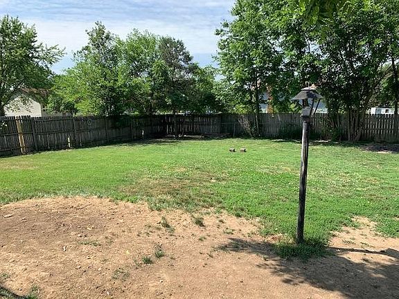 5th image of 5617 Countrie Glen Dr