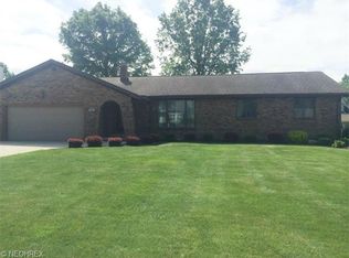 15 Cheyenne Dr, Girard, OH