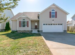 822 Samantha Ln, Clarksville, TN 37040