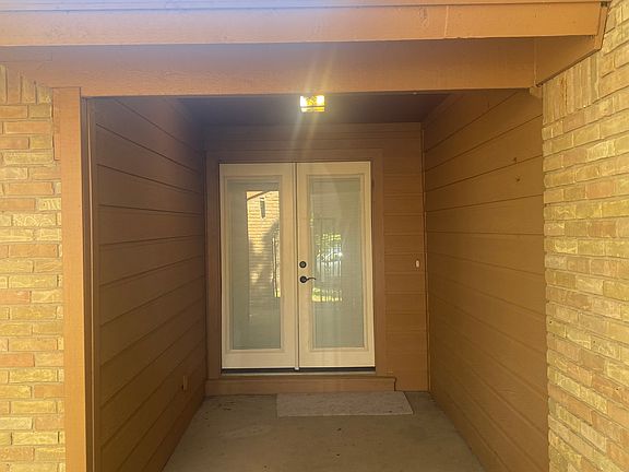 3rd image of 4808 Valleydale Ct