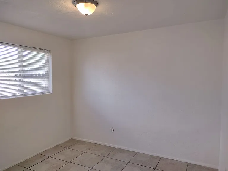 1730 E Prince Rd #4 — Photo 10