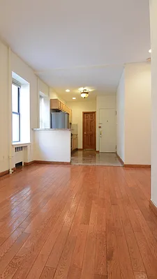 Rented by City Connections Realty | media 19