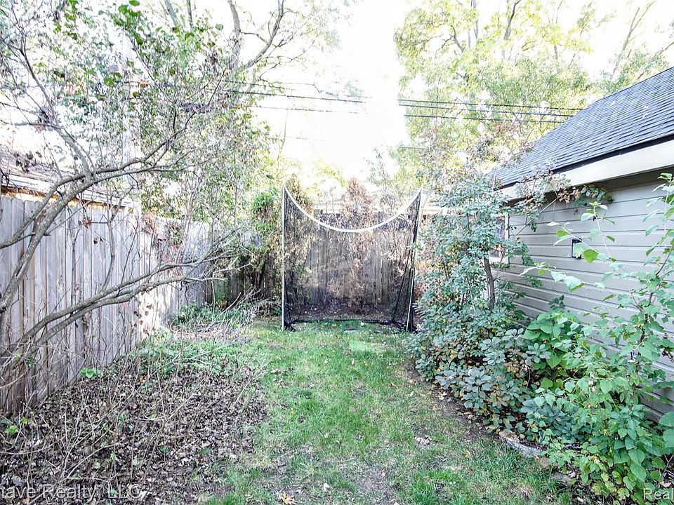 1021 Pearson St, photo 25