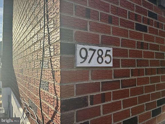 2nd image of 9785 Hilspach St