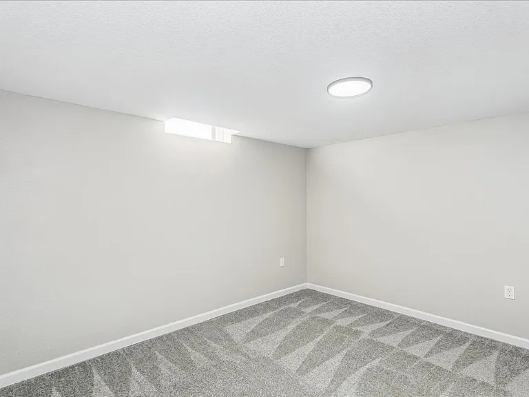 1470 S Hornecker Dr — Photo 21
