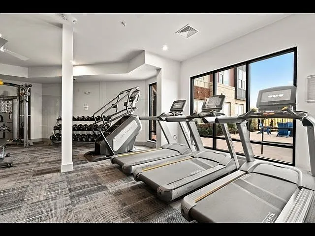 The Vue at Westchester Commons — Photo 17