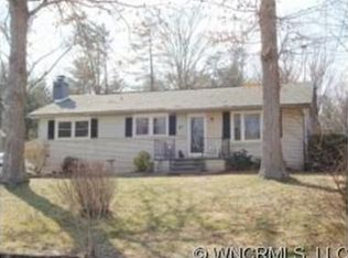 307 Rowland Rd, Swannanoa, NC 28778