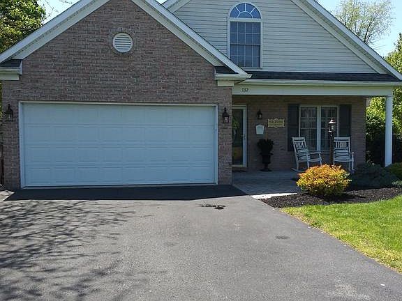 2nd image of 732 Tower Dr