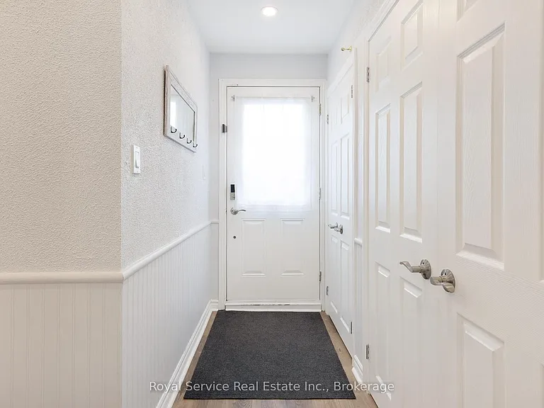 136 Onderdonk Ln — Photo 5