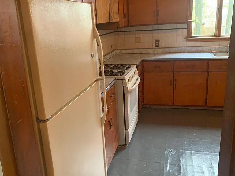 384 Breckenridge St #1 — Photo 13